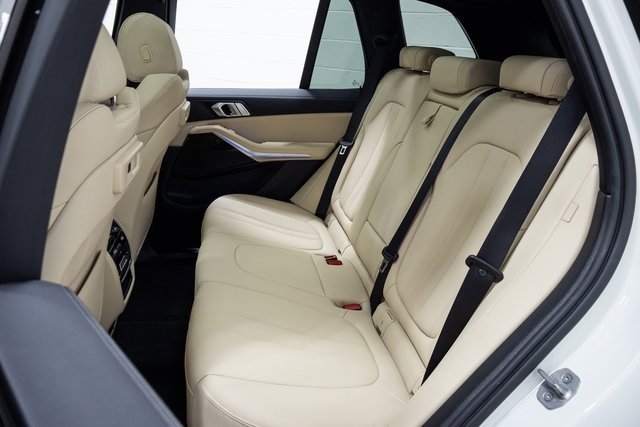 Used 2021 BMW X5 xDrive40i w/ Convenience Package image 23