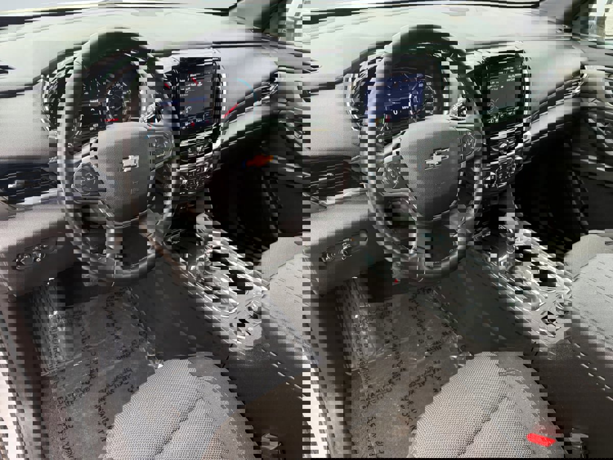 Used 2023 Chevrolet Traverse LT image 14