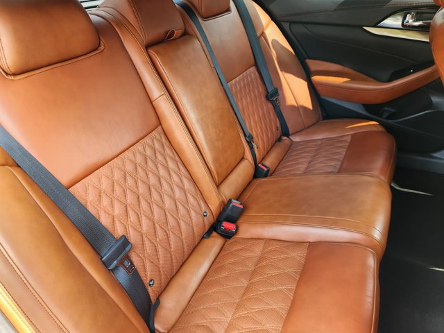 Certified 2019 Nissan Maxima Platinum w/ Reserve Package FWD image 17