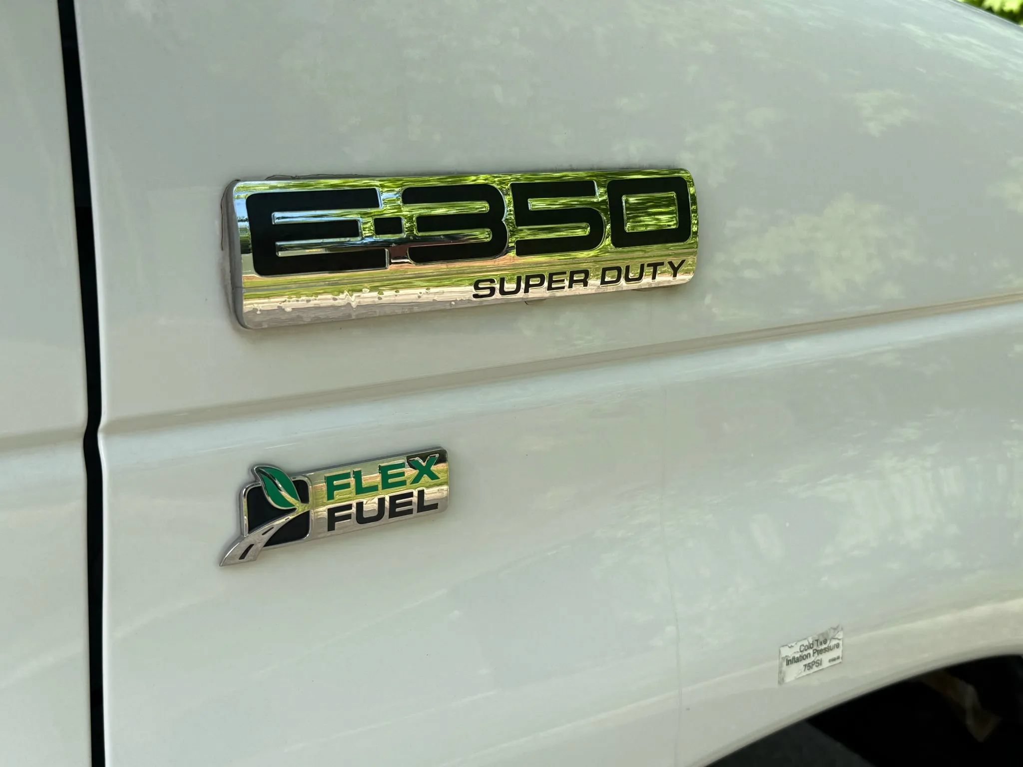 Used 2016 Ford E-350 and Econoline 350 Super Duty RWD image 15