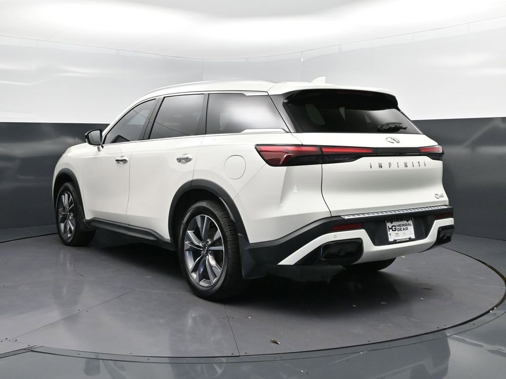 Certified 2023 INFINITI QX60 Luxe w/ Performance Audio Package image 5