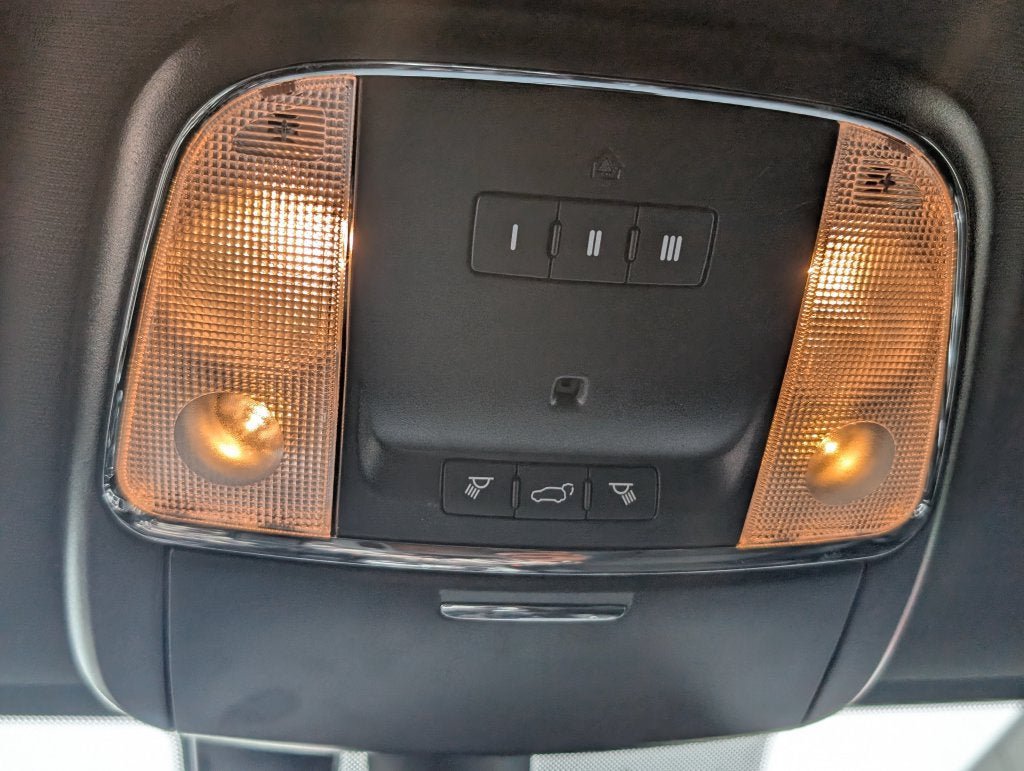 Used 2021 Jeep Grand Cherokee Laredo X AWD/4WD image 24