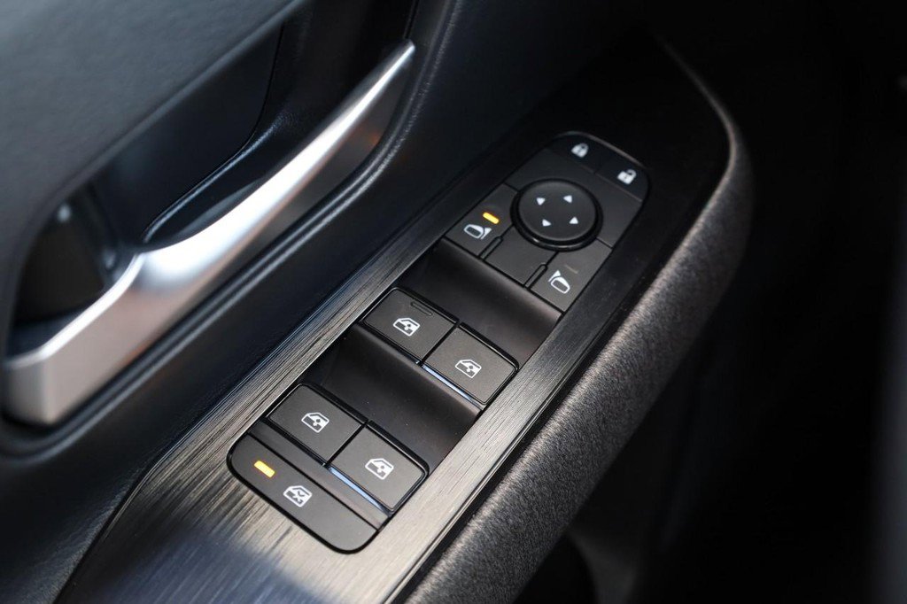 New 2026 Nissan Kicks SV w/ SV Premium Package image 20