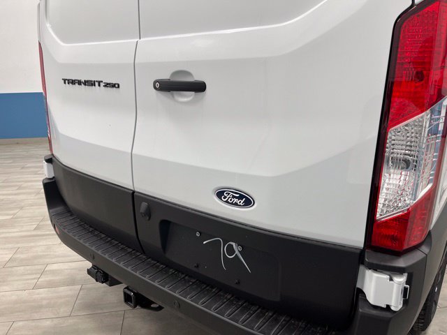 New 2026 Ford Transit 250 Low Roof RWD image 28