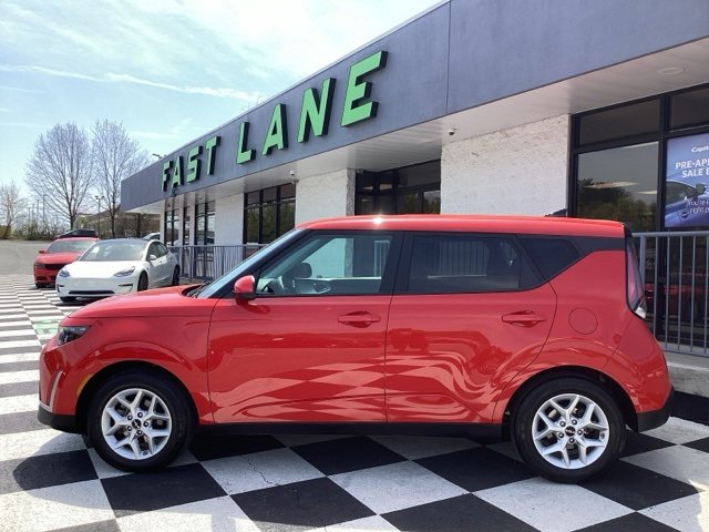 Used 2024 Kia Soul LX w/ Option Group 015 image 8
