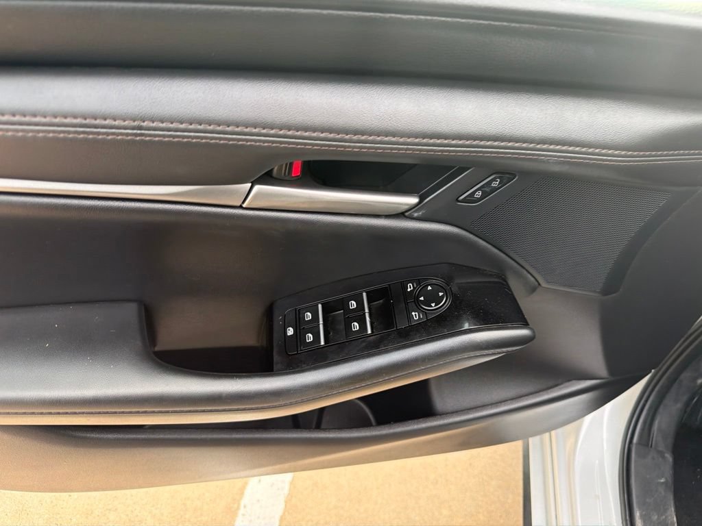 Used 2024 MAZDA MAZDA3 s FWD image 12