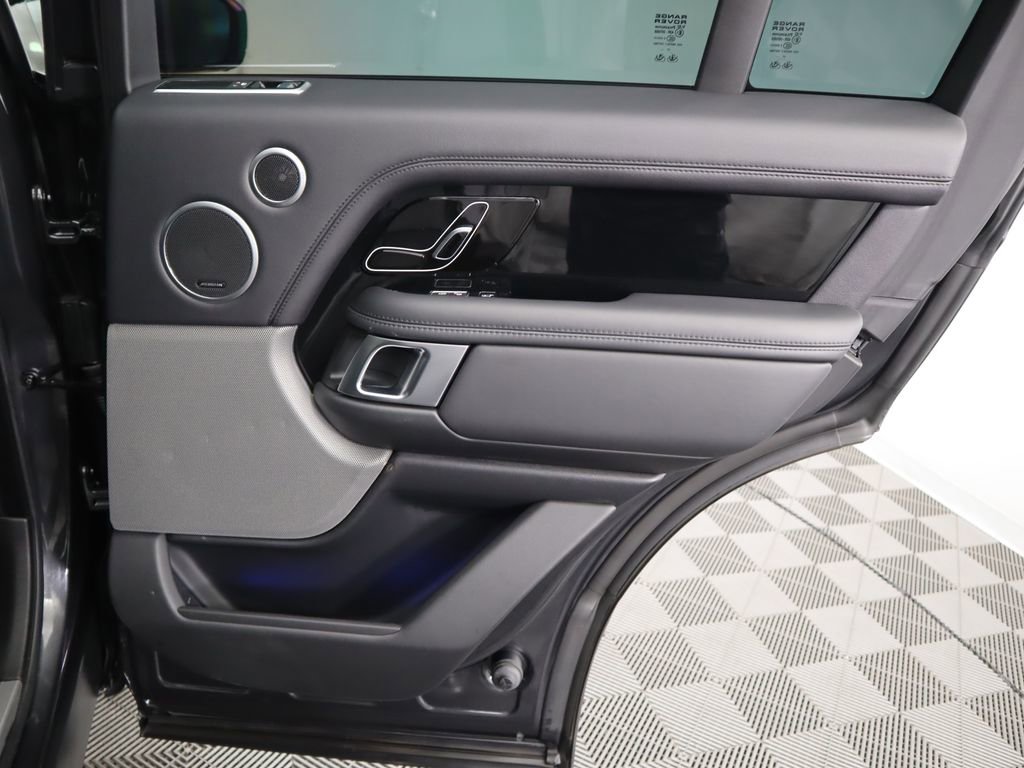 Used 2018 Land Rover Range Rover Supercharged image 27