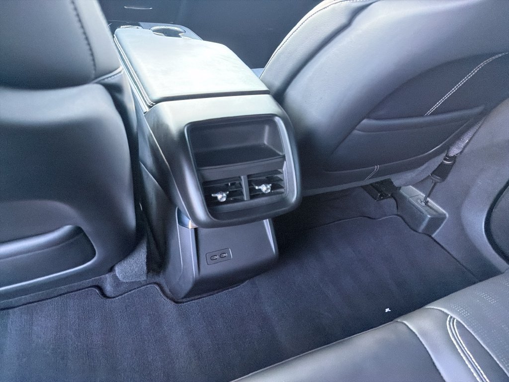 Certified 2024 Cadillac Lyriq Sport AWD/4WD image 31