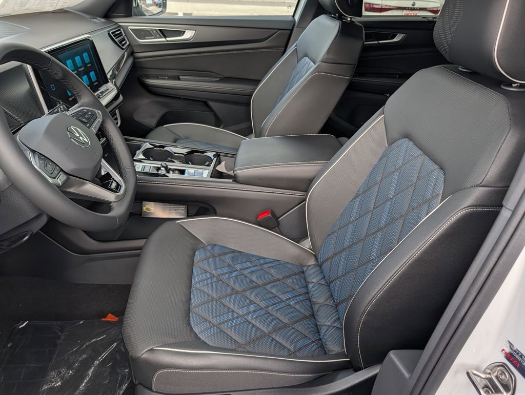 New 2026 Volkswagen Atlas Cross Sport SEL Premium R-Line image 11