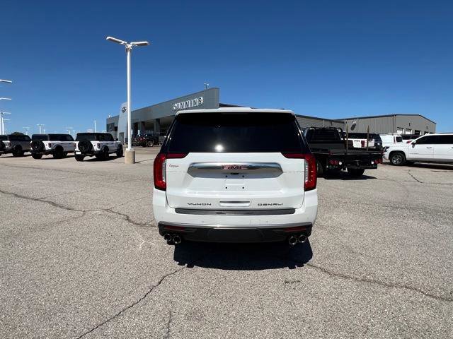 Used 2021 GMC Yukon Denali w/ Denali Premium Package image 6