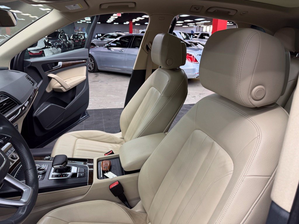 Used 2020 Audi Q5 2.0T Premium Plus w/ Premium Plus Package AWD/4WD image 34