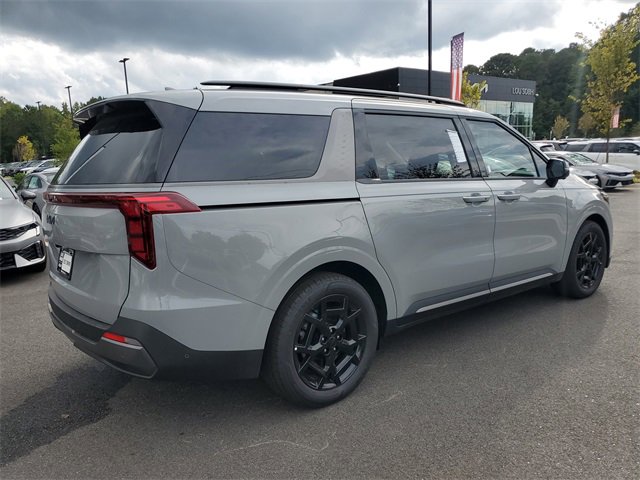 New 2026 Kia Carnival SX w/ SX Dark Edition Package image 4