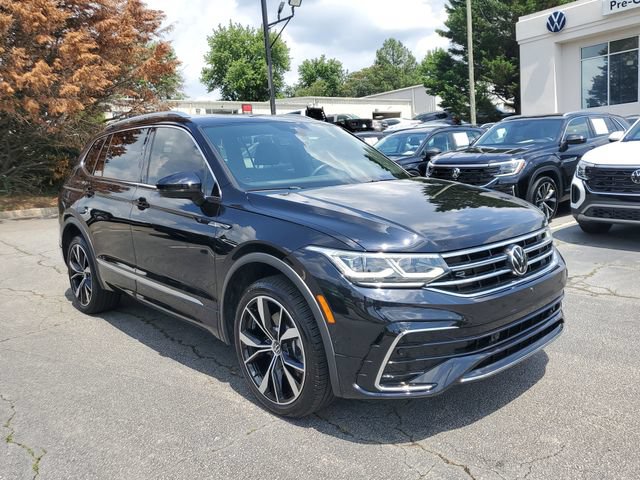 Certified 2023 Volkswagen Tiguan SEL R-Line AWD/4WD image 3