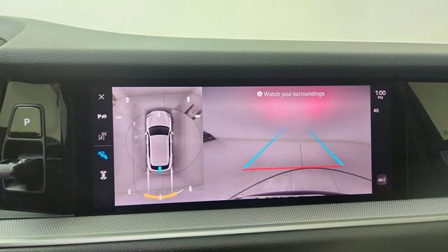 Used 2025 Porsche Cayenne w/ Premium Package image 45