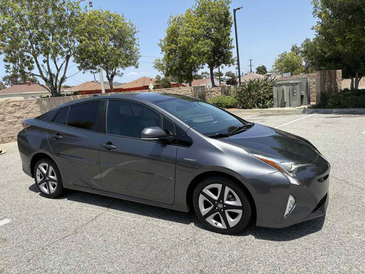 Used 2017 Toyota Prius Four Touring image 26