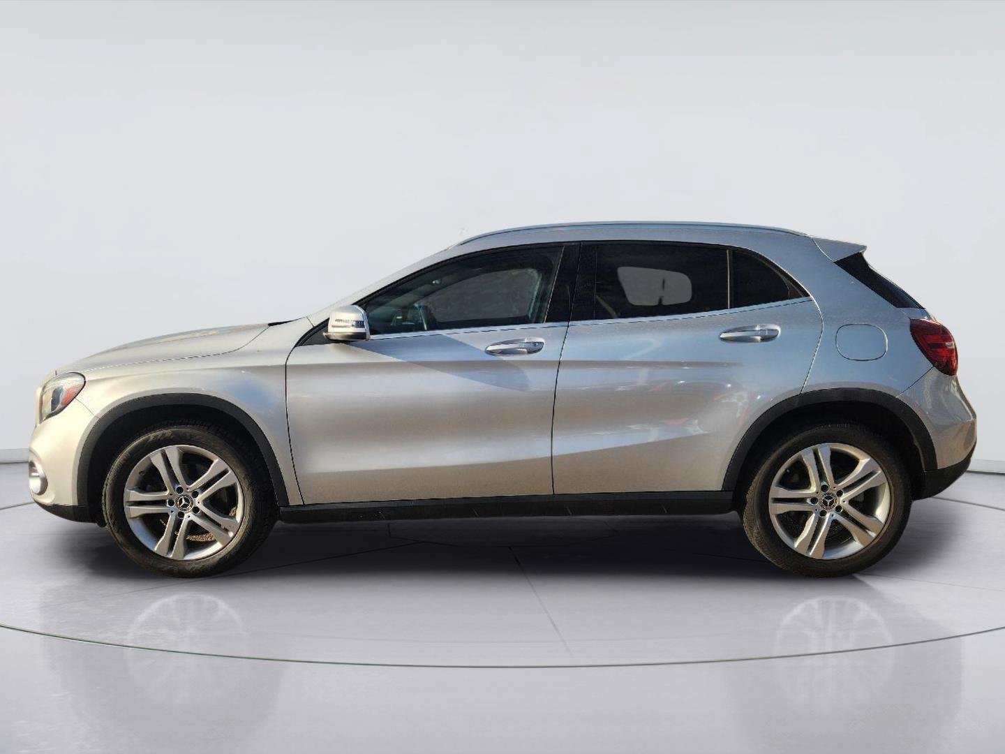 Used 2019 Mercedes-Benz GLA 250 image 4