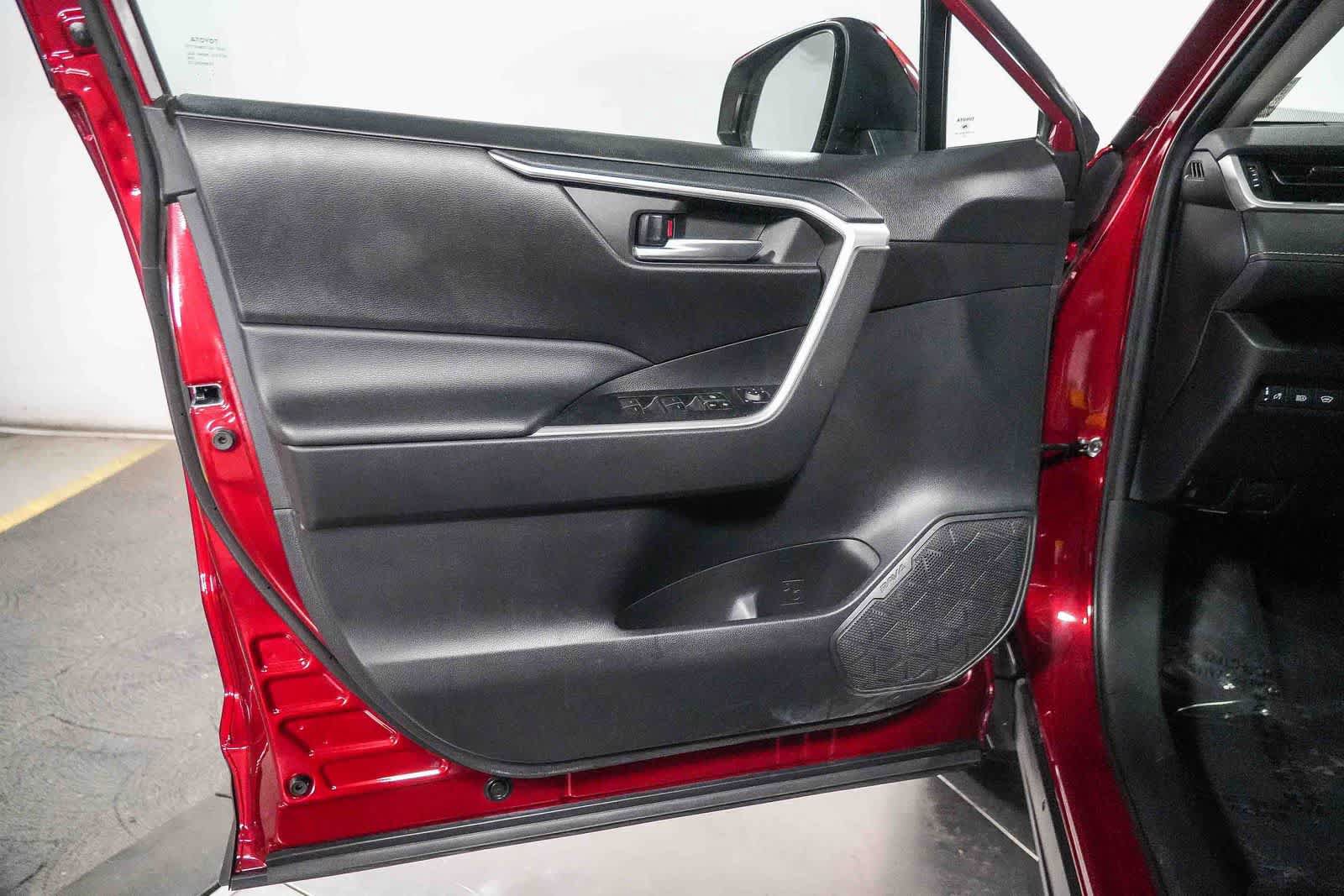 Certified 2023 Toyota RAV4 XLE w/ Convenience Package FWD image 21
