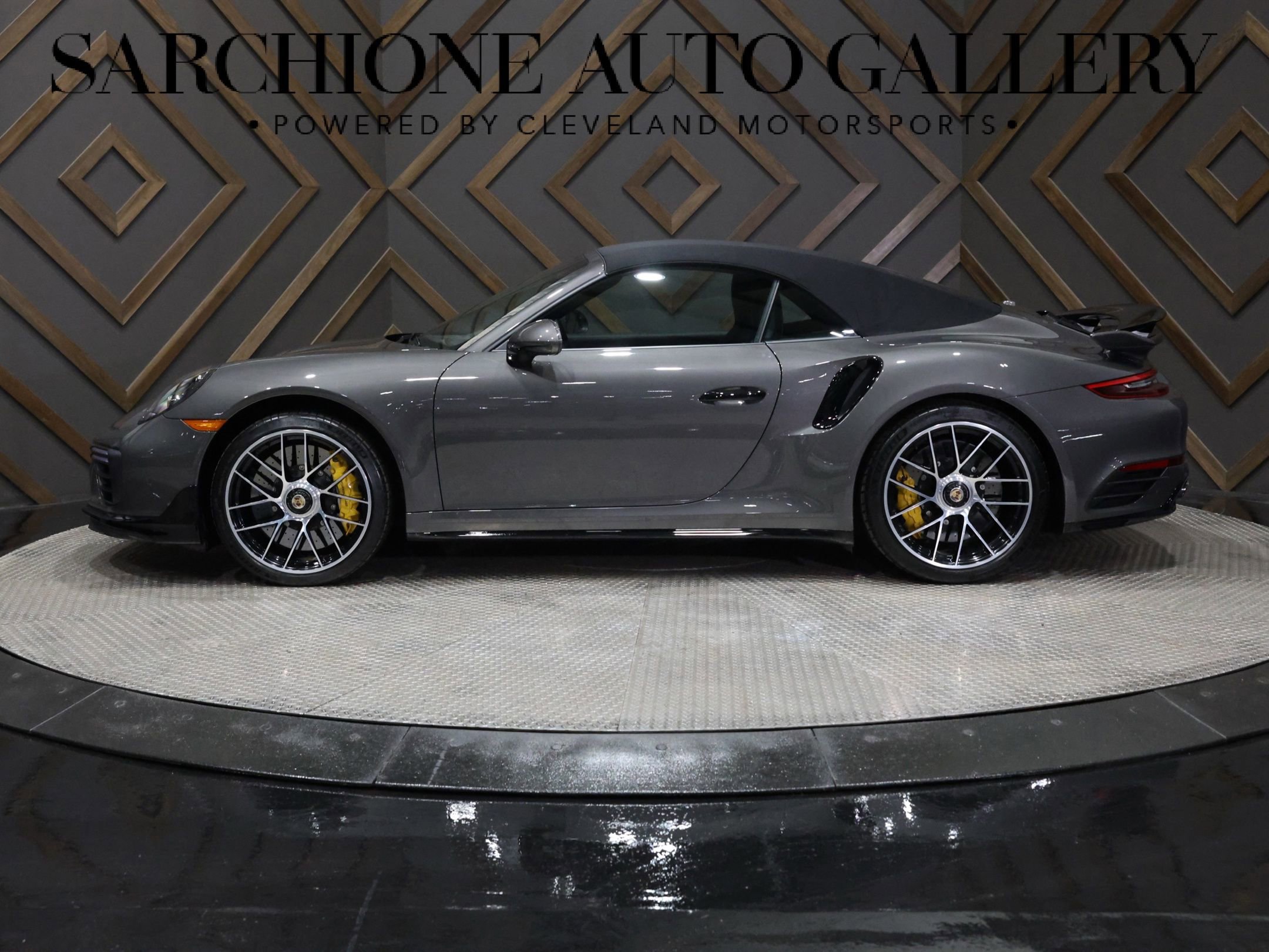 Used 2019 Porsche 911 Turbo S image 4