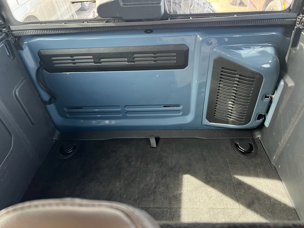 Used 2025 Ford Bronco Badlands image 7