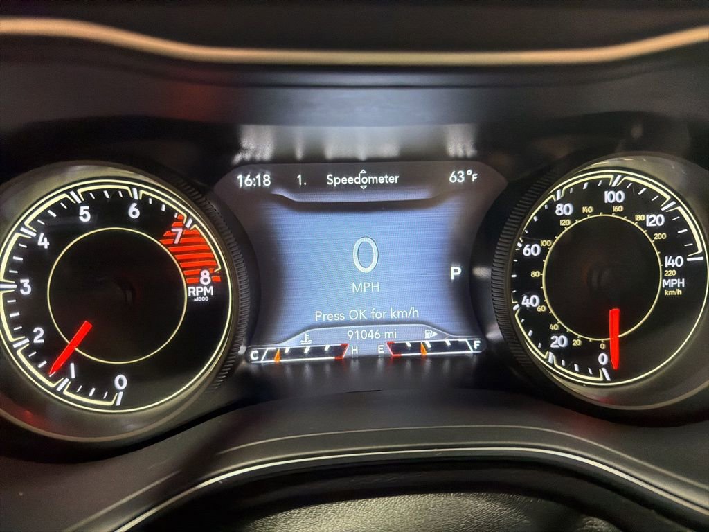 Used 2022 Jeep Cherokee Limited image 23