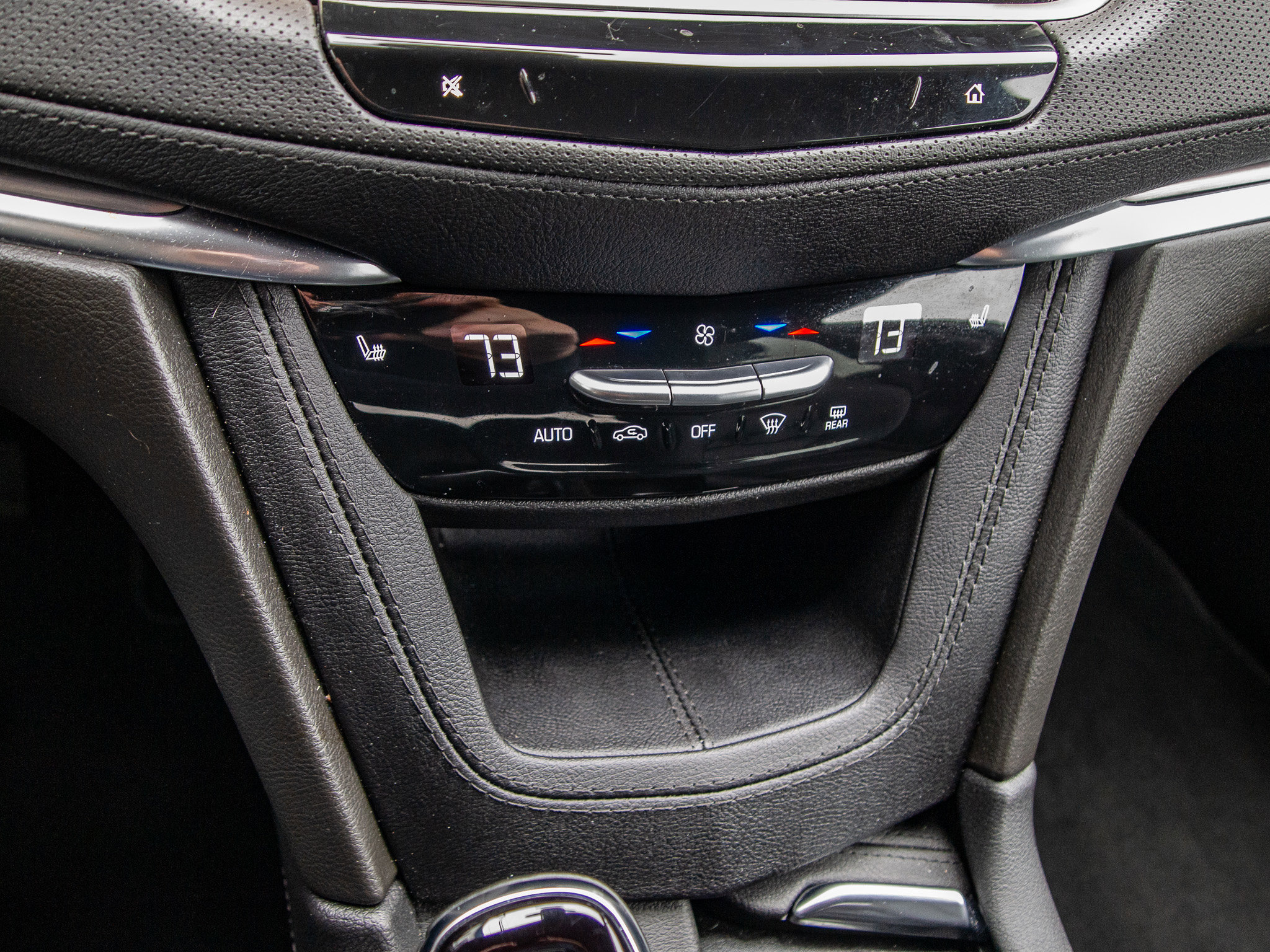 Used 2024 Cadillac XT5 Luxury AWD/4WD image 18