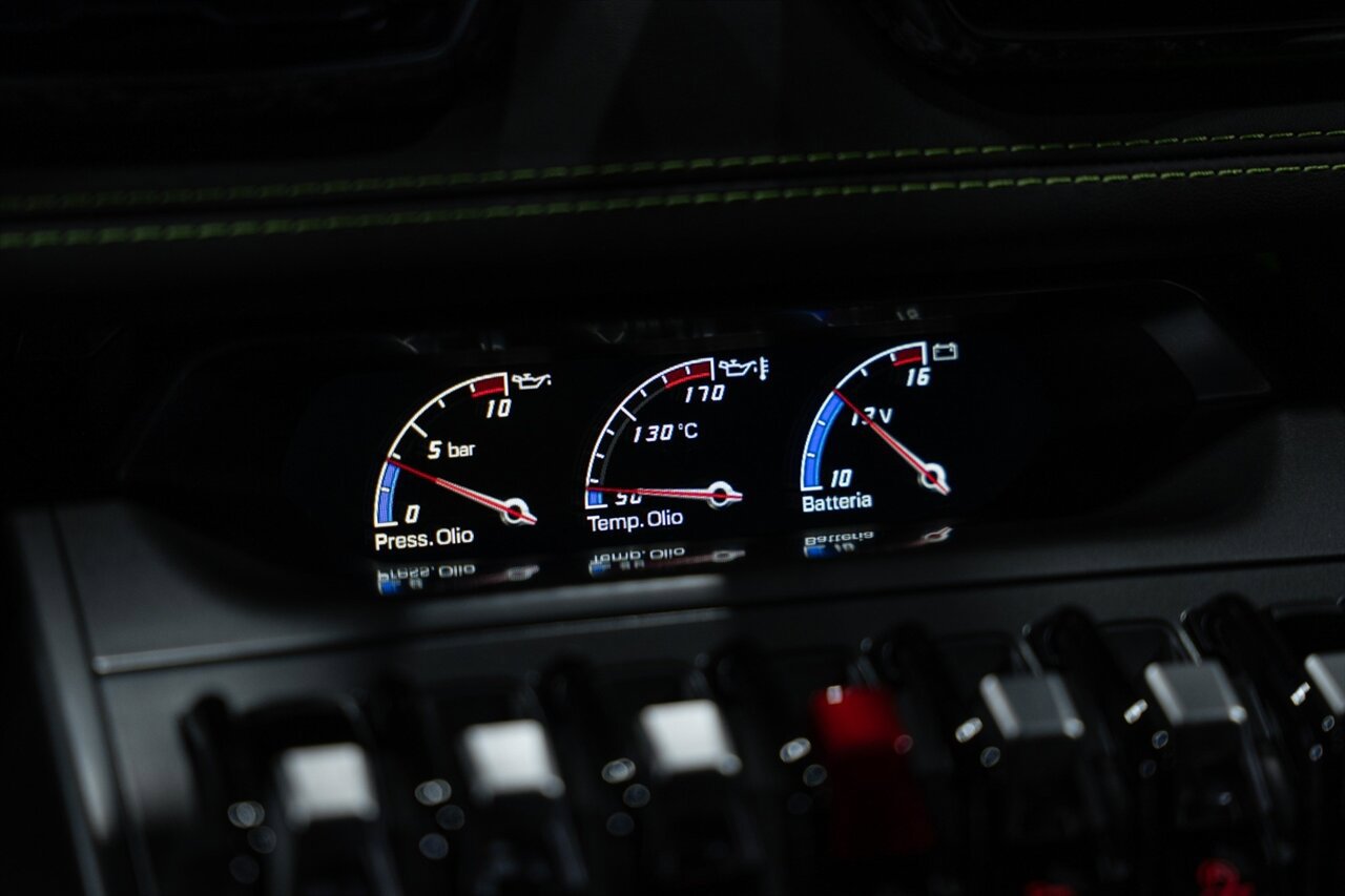 Used 2018 Lamborghini Huracan LP 580-2 RWD image 51