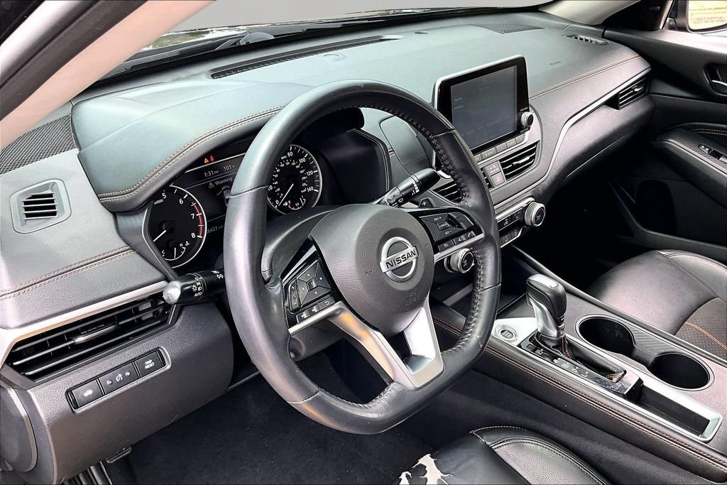 Used 2020 Nissan Altima 2.5 SR w/ Premium Package FWD image 15