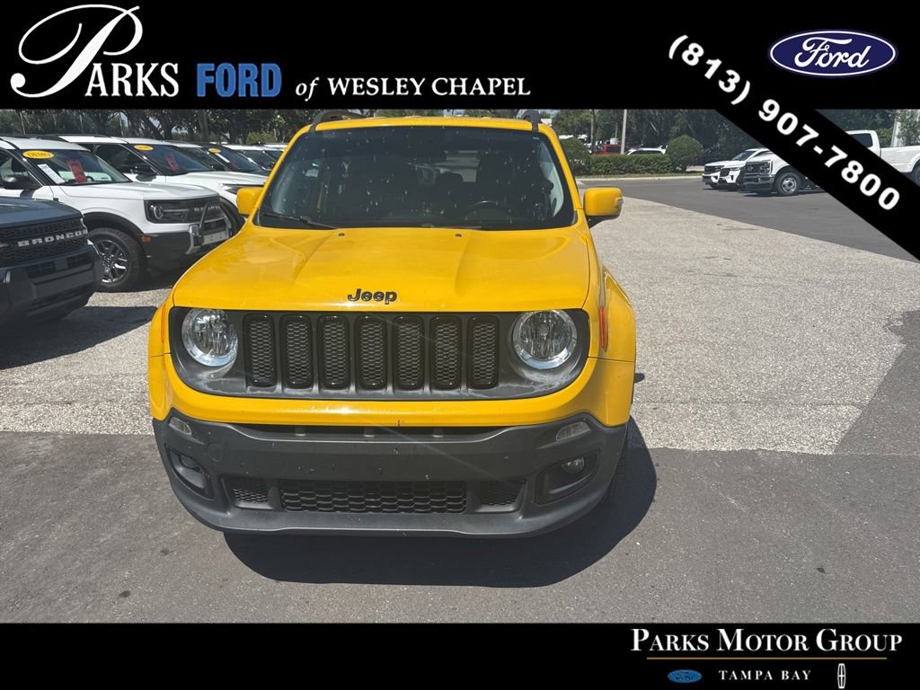 Used 2017 Jeep Renegade Altitude FWD image 1