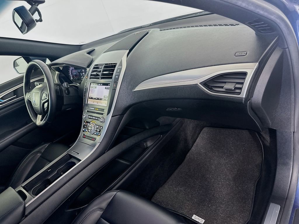 Used 2018 Lincoln MKZ Premiere FWD image 28