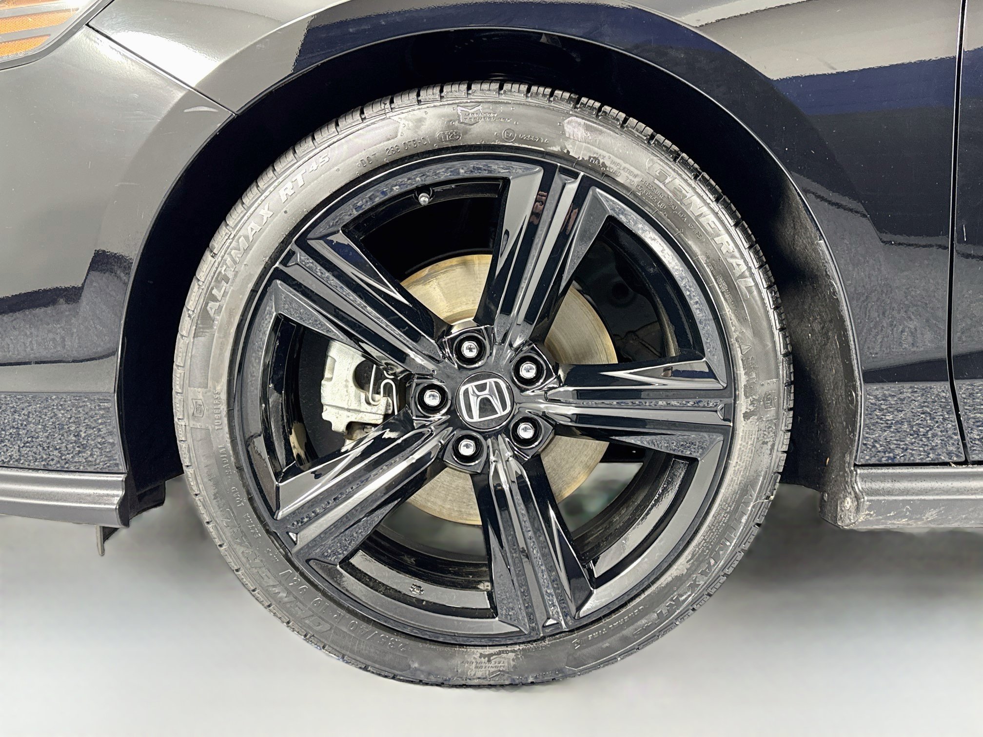 Certified 2024 Honda Accord Sport image 29