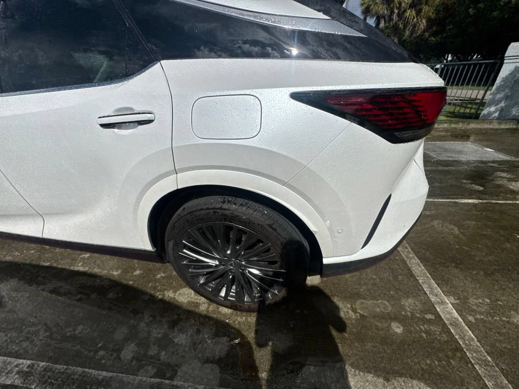 Certified 2024 Lexus RX 350 FWD w/ Convenience Package image 23