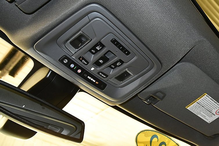 Used 2022 GMC Sierra 3500 Denali image 28