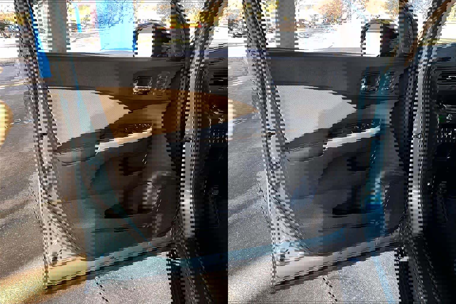 Used 2016 Honda CR-V Touring image 22