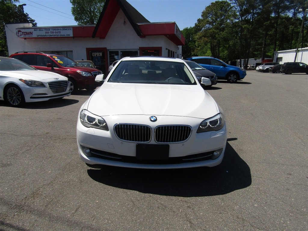 Used 2011 BMW 535i Sedan image 2