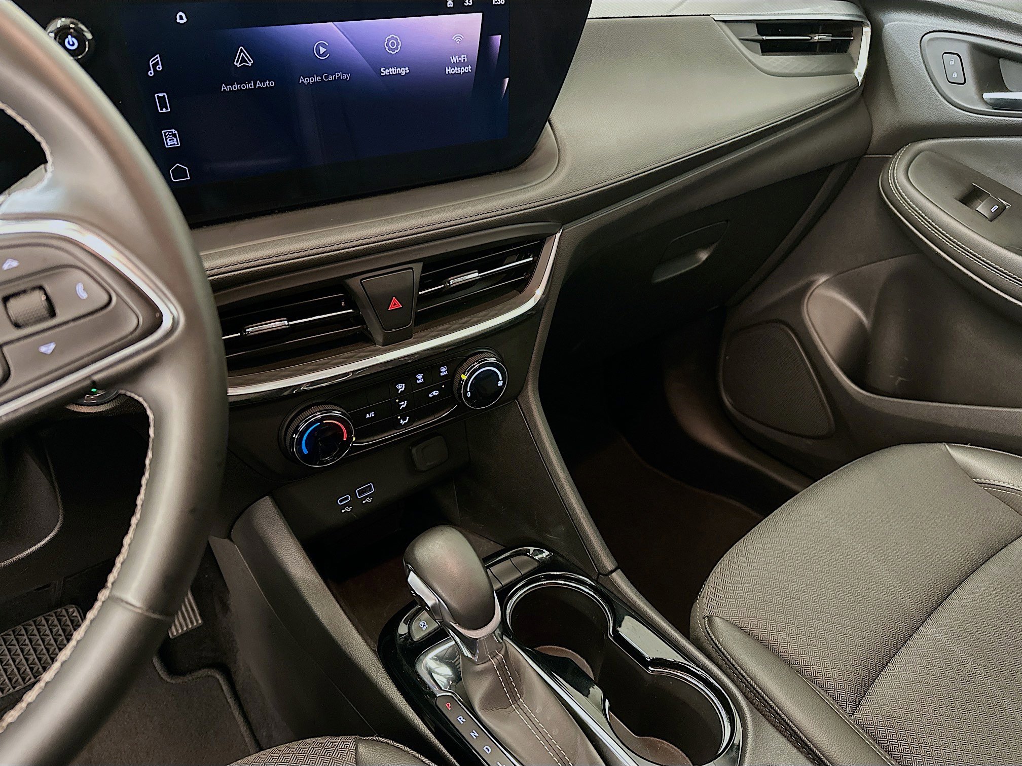 Used 2025 Buick Encore GX Preferred image 26