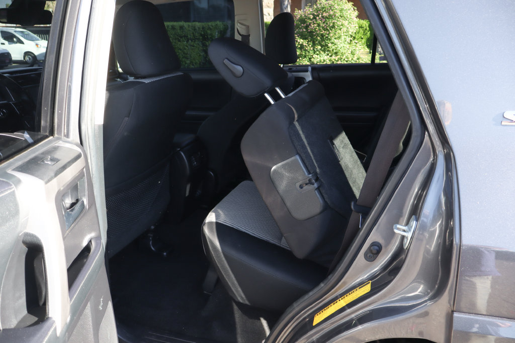 Used 2021 Toyota 4Runner SR5 AWD/4WD image 41
