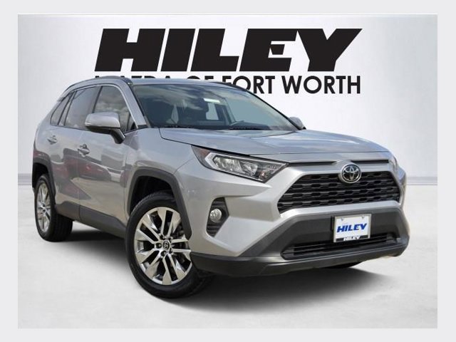 Used 2021 Toyota RAV4 XLE Premium FWD image 1