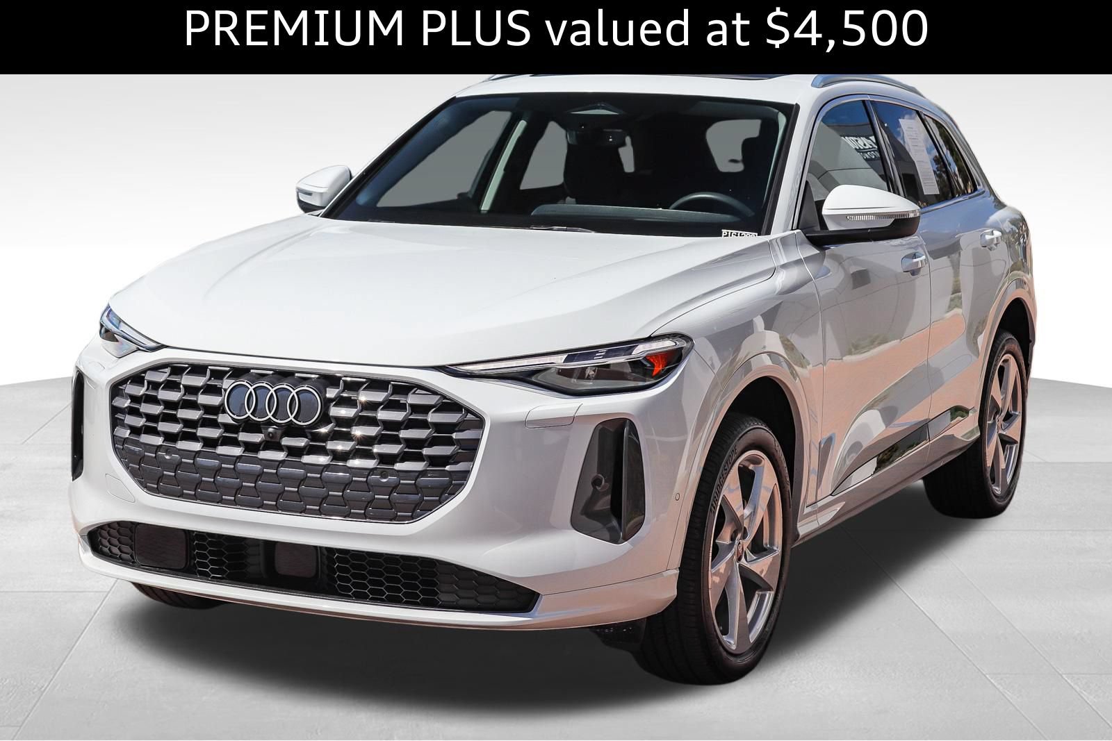 Certified 2025 Audi Q5 Premium w/ Premium Plus AWD/4WD image 3