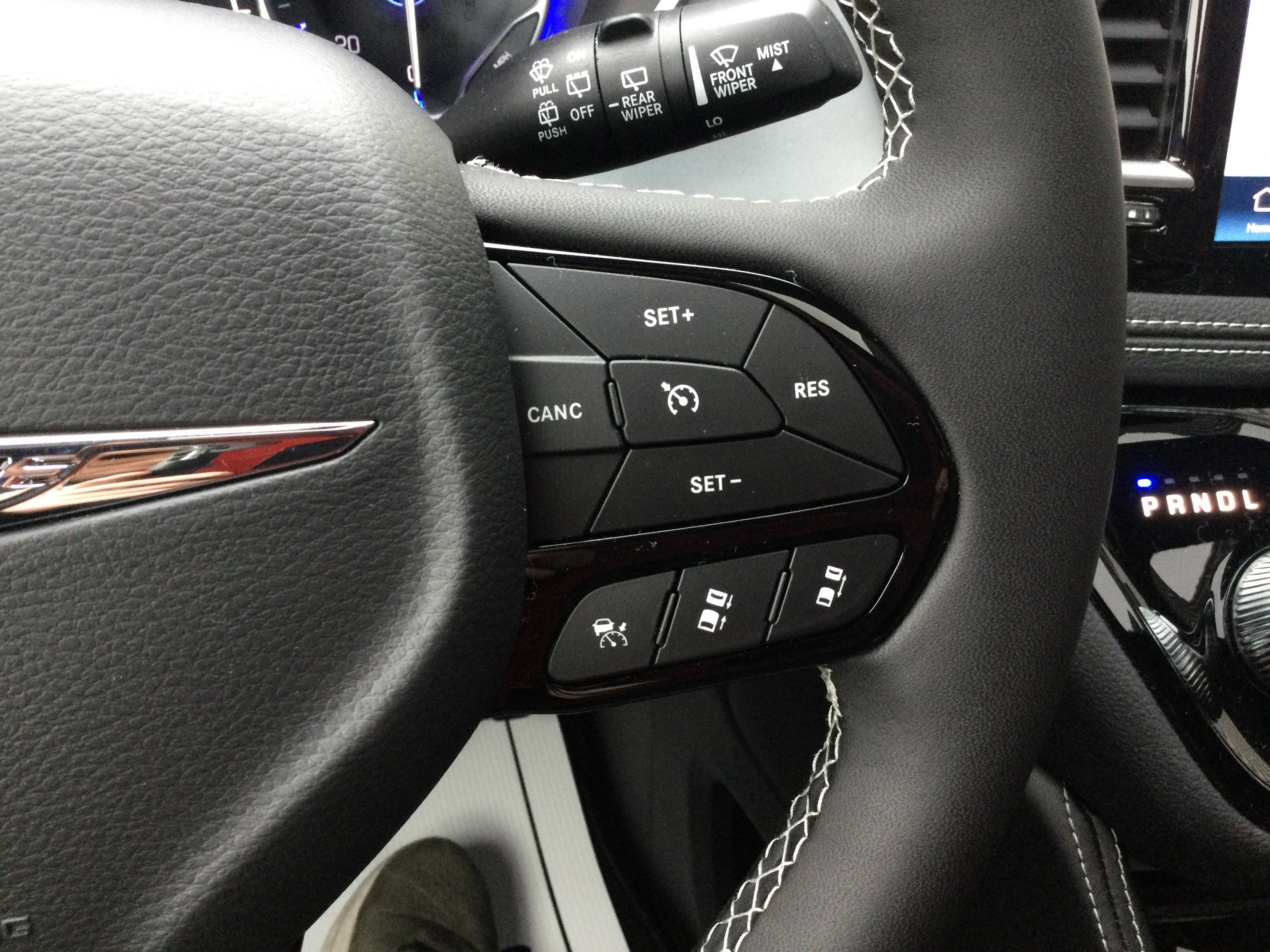 New 2026 Chrysler Pacifica Limited image 14