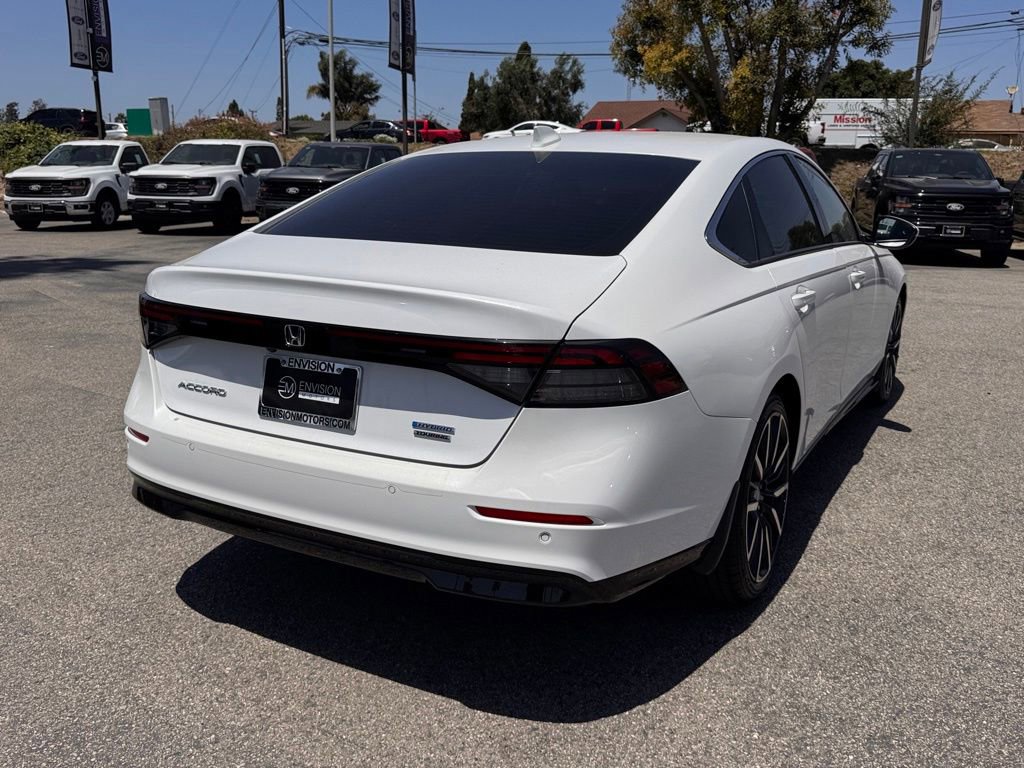 Used 2024 Honda Accord Touring image 12