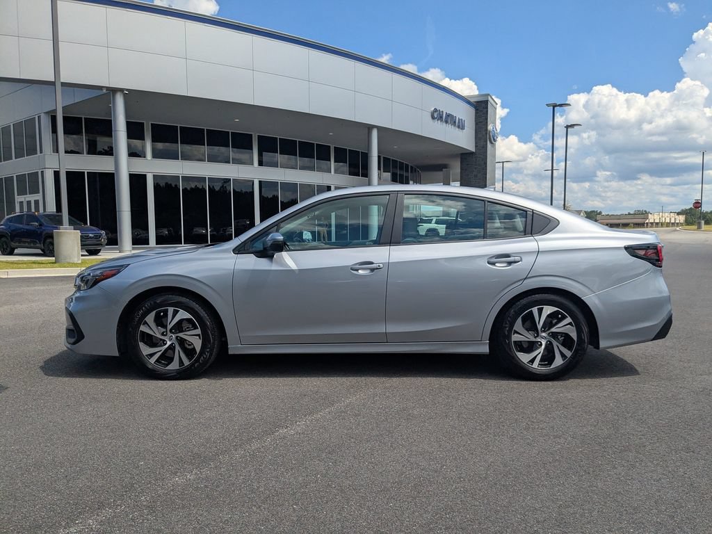 Used 2025 Subaru Legacy Premium AWD/4WD image 7
