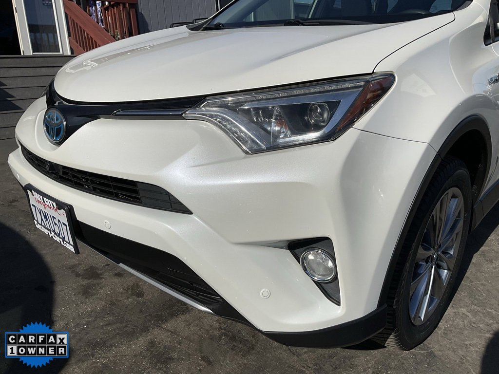 Used 2017 Toyota RAV4 Limited image 90
