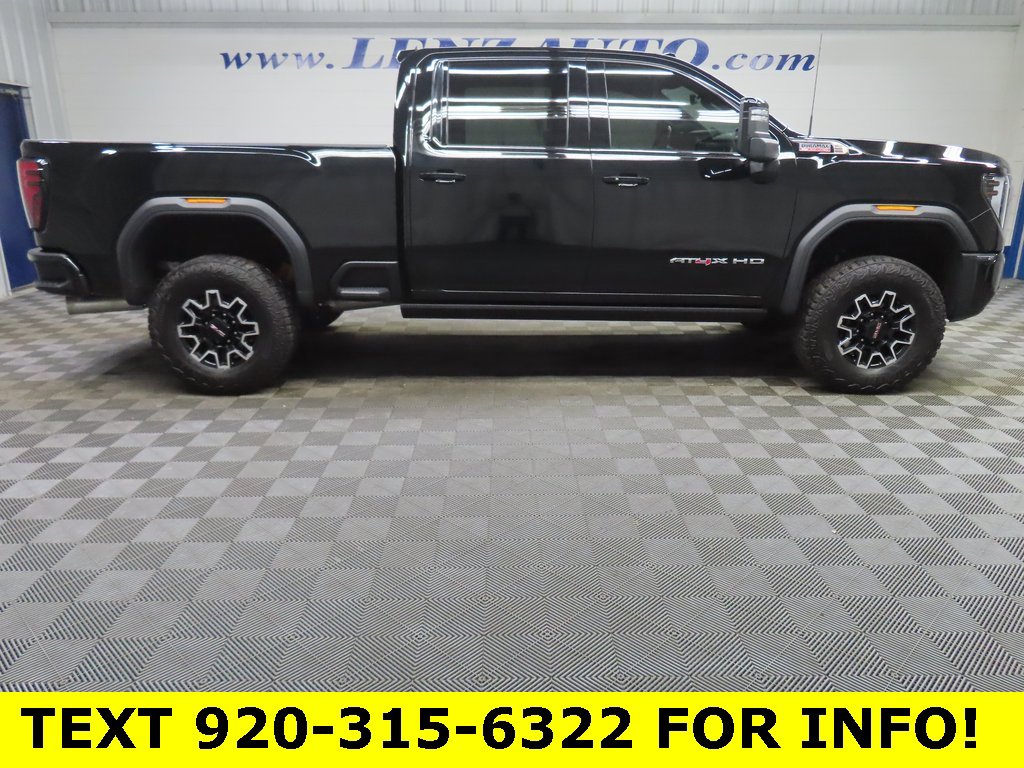 Used 2025 GMC Sierra 2500 AT4X image 2