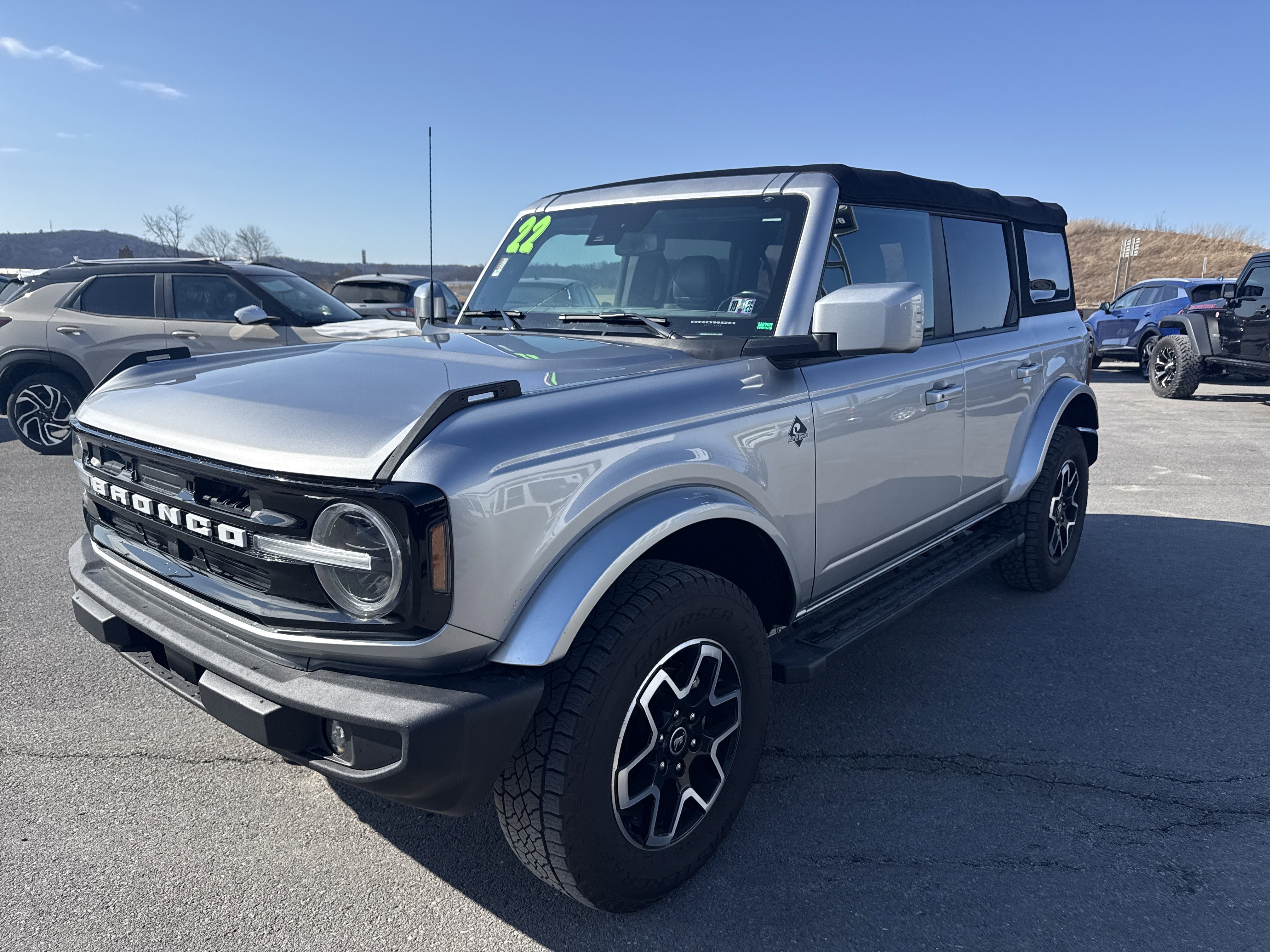 Used 2022 Ford Bronco Outer Banks image 7