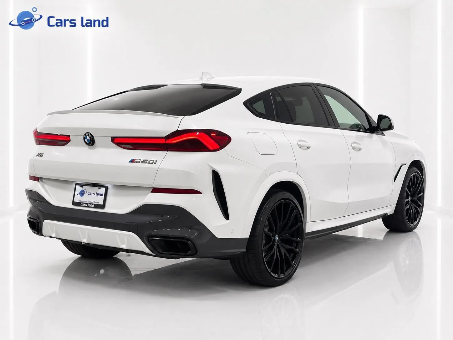 Used 2022 BMW X6 M50i w/ Executive Package AWD/4WD image 3