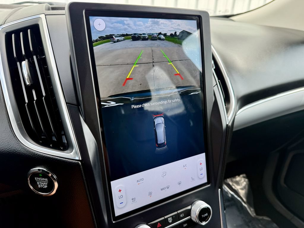 Certified 2021 Ford Edge Titanium AWD/4WD image 29