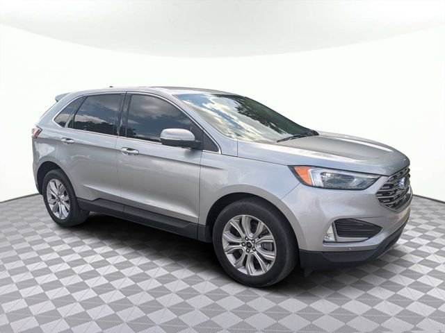Used 2023 Ford Edge Titanium AWD/4WD image 2