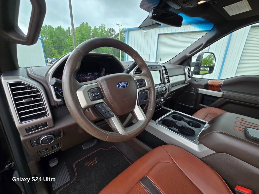 Used 2019 Ford F250 King Ranch w/ King Ranch Ultimate Package AWD/4WD image 16