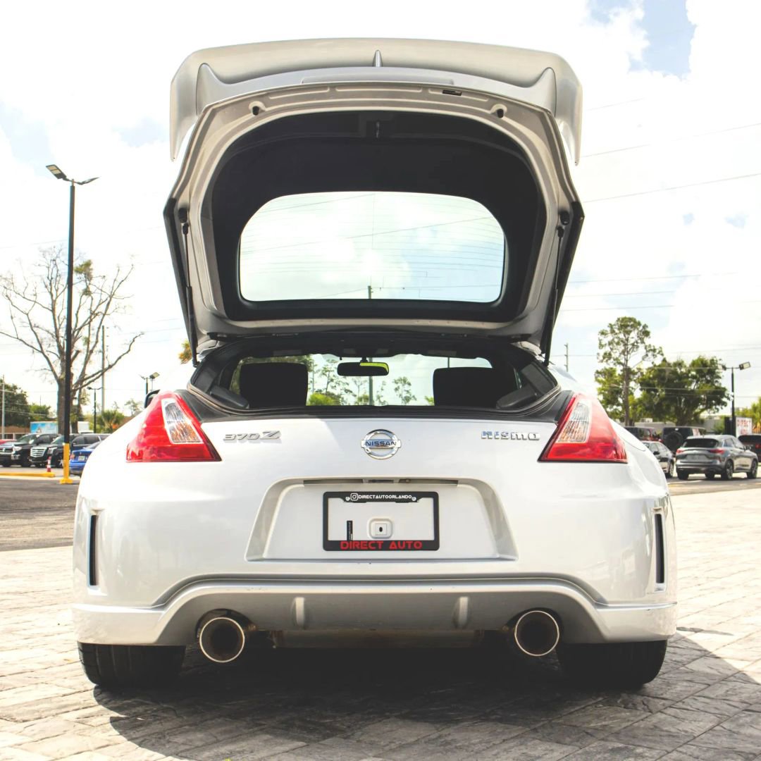 Used 2009 Nissan 370Z NISMO RWD image 23