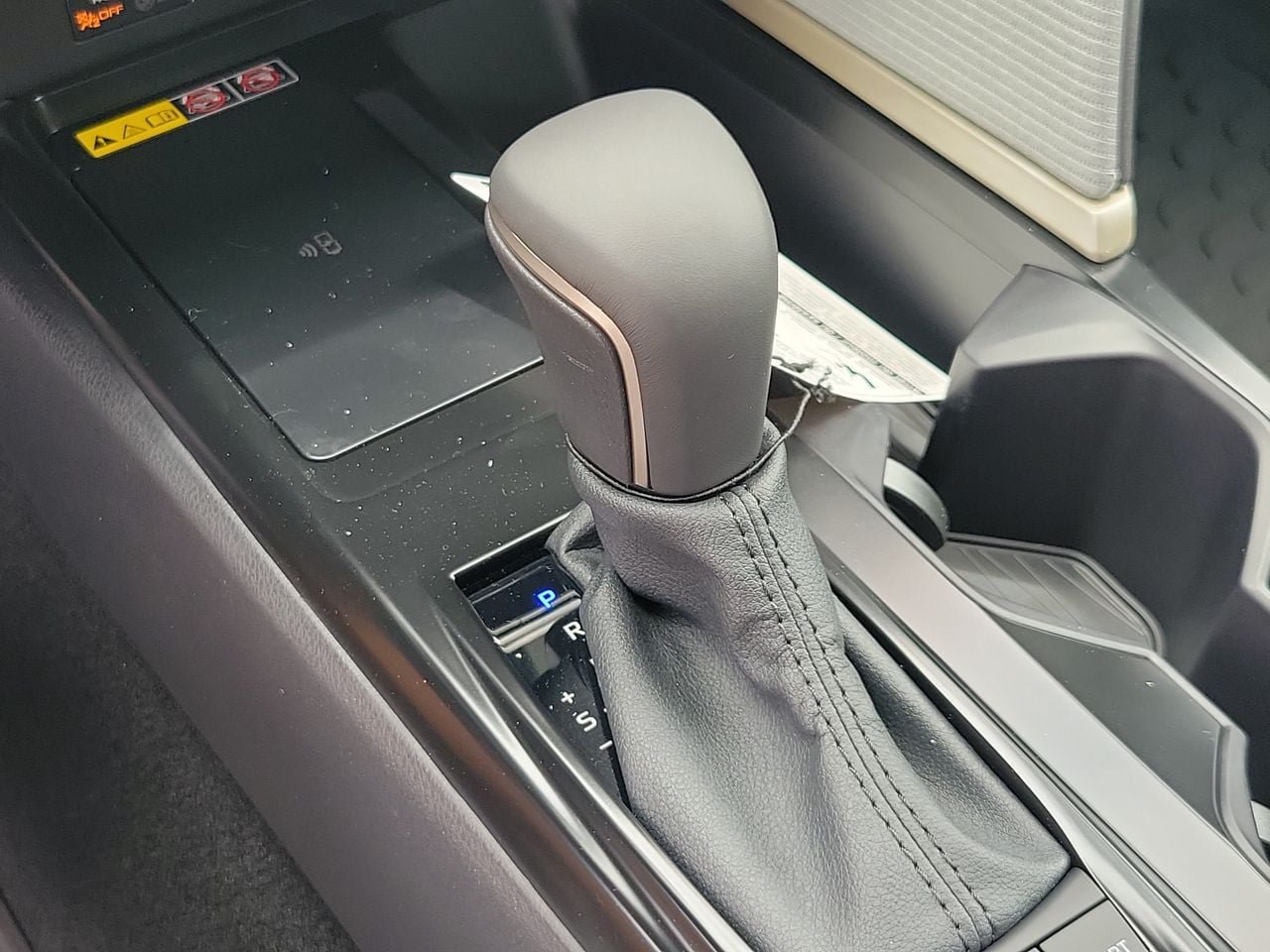 Used 2026 Toyota Camry SE FWD image 27